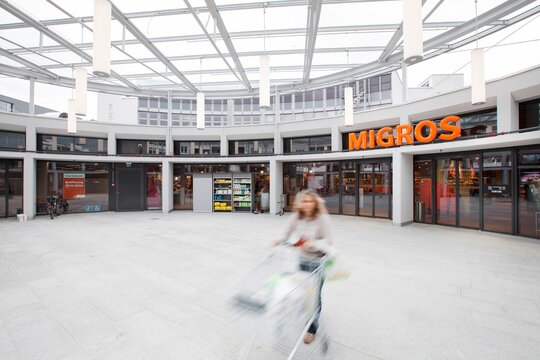 Migros Spitzacker Shopping Centre (Schweiz)