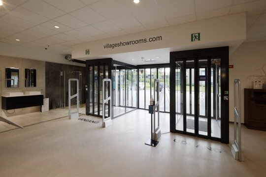 ProRoom, Vejle, ind- og udgangs-system